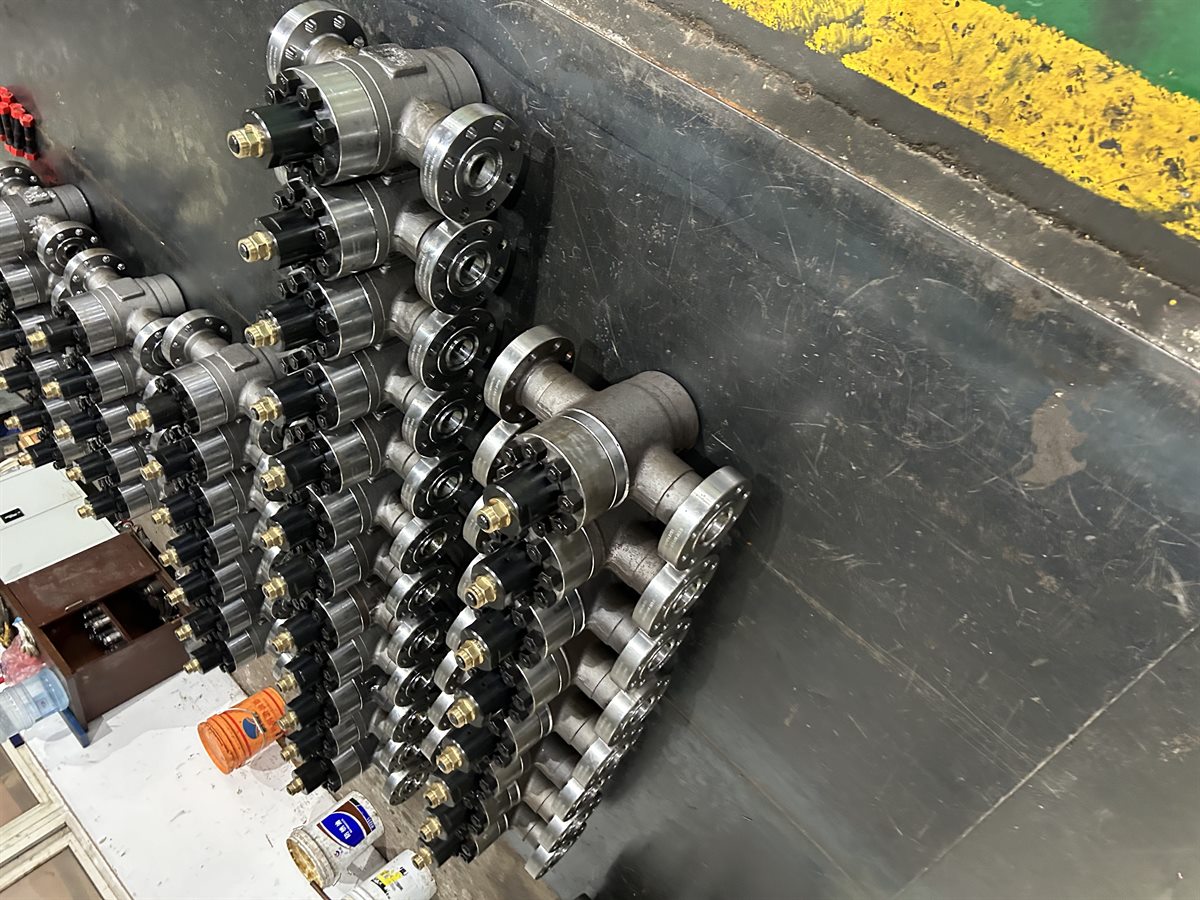 Plug Valve: parts handling